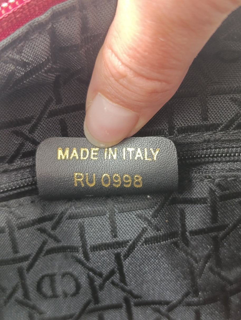 Photo complémentaire du sac Dior Lady Dior medium framboise