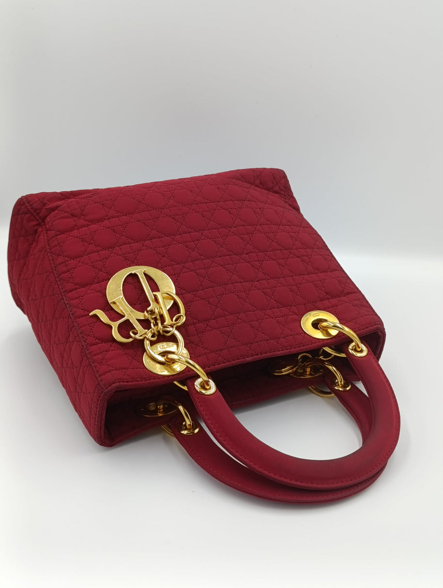 Fermeture du Lady Dior medium en nylon framboise