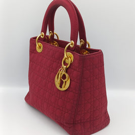 Breloques DIOR dorées Lady Dior medium framboise
