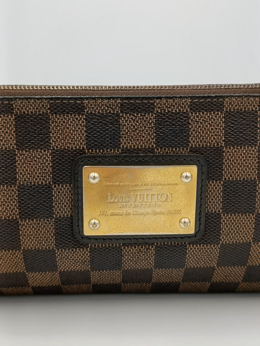 Chaîne et ferrures dorées Louis Vuitton Eva Damier