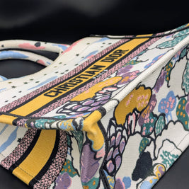Coins du Dior Book Tote édition limitée Ciel de rêve
