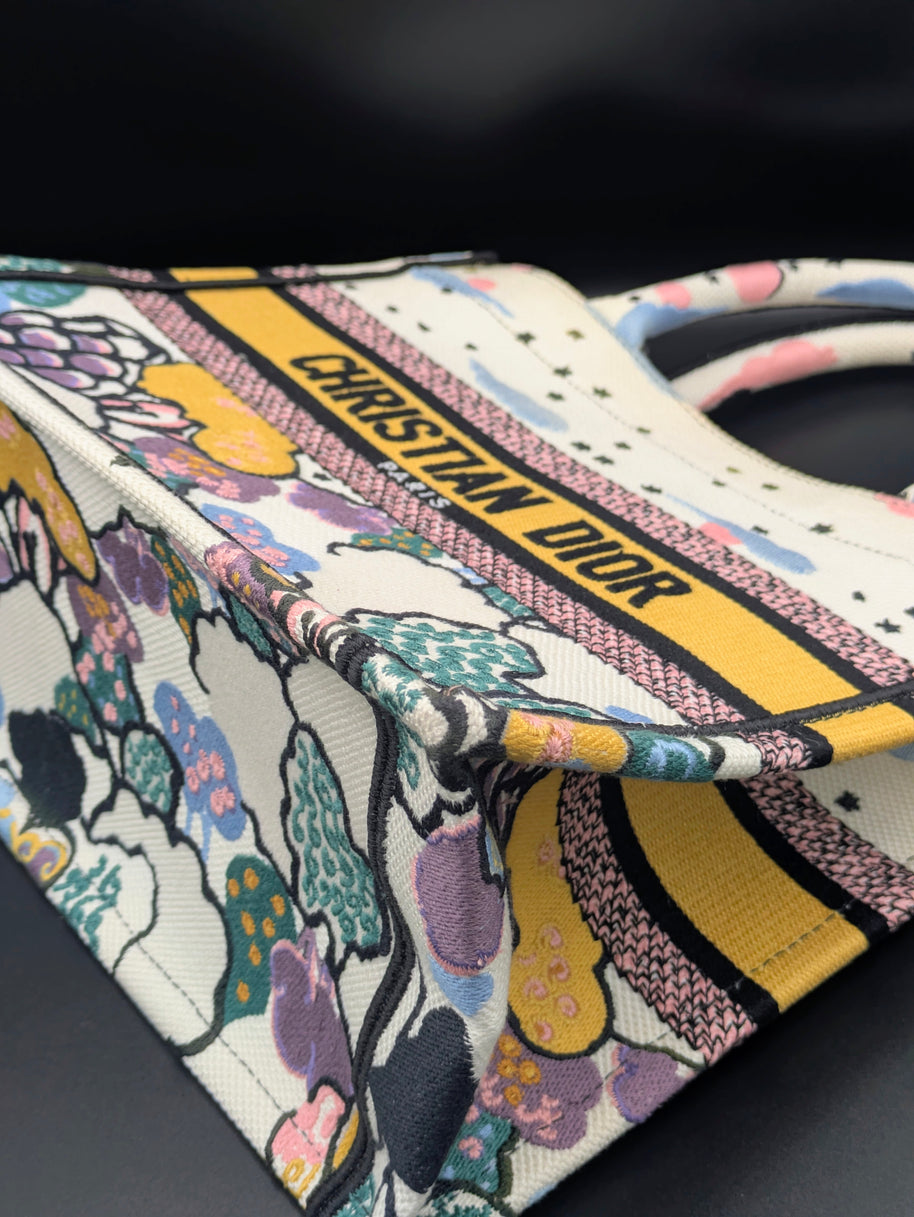 Intérieur du sac Dior Book Tote multicolore