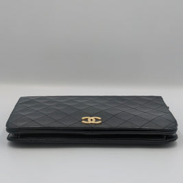 Dos du sac Chanel Timeless vintage noir matelassé