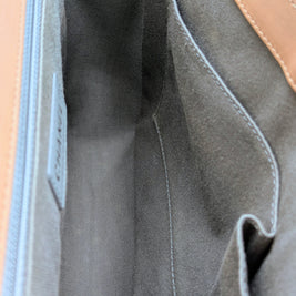 Photo complémentaire du Chanel Boy large beige rosé