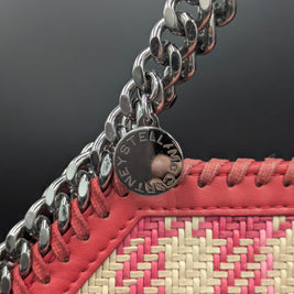 Profil du Falabella mini Stella McCartney édition limitée