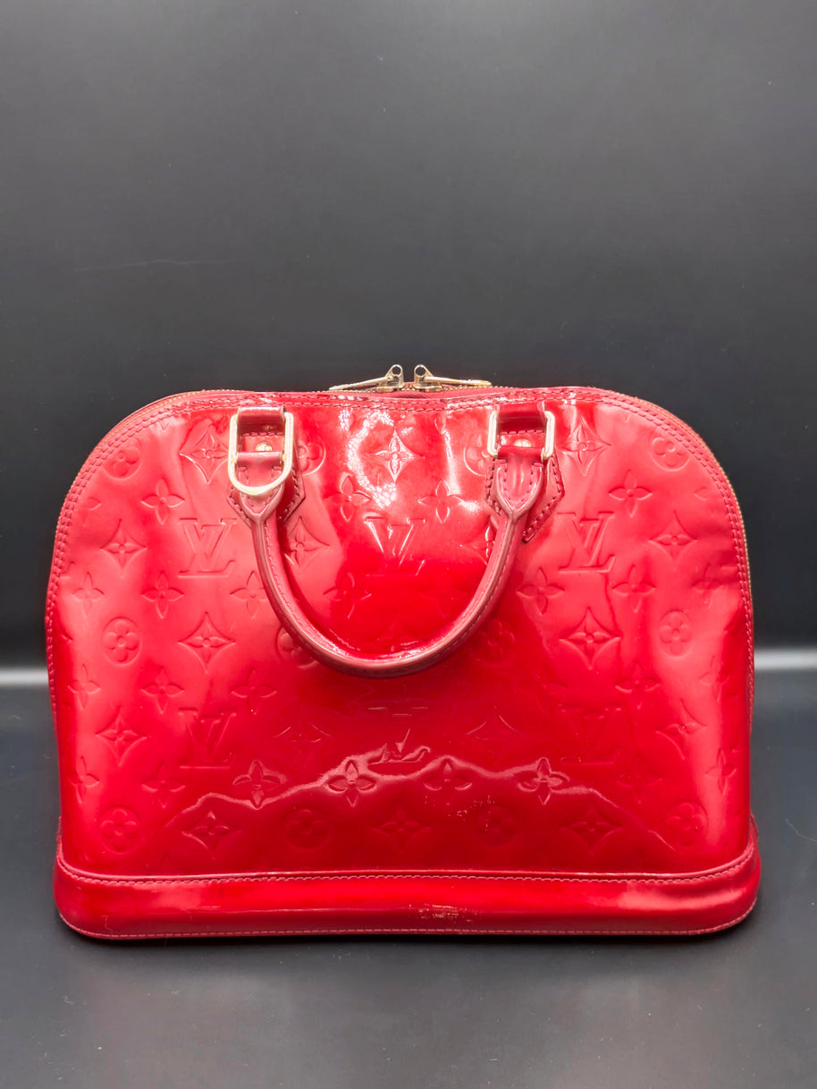 Bijouterie dorée fermoir CC Chanel Timeless vintage