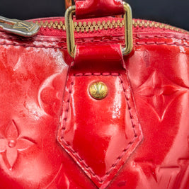 Détail coutures sac Chanel Timeless vintage