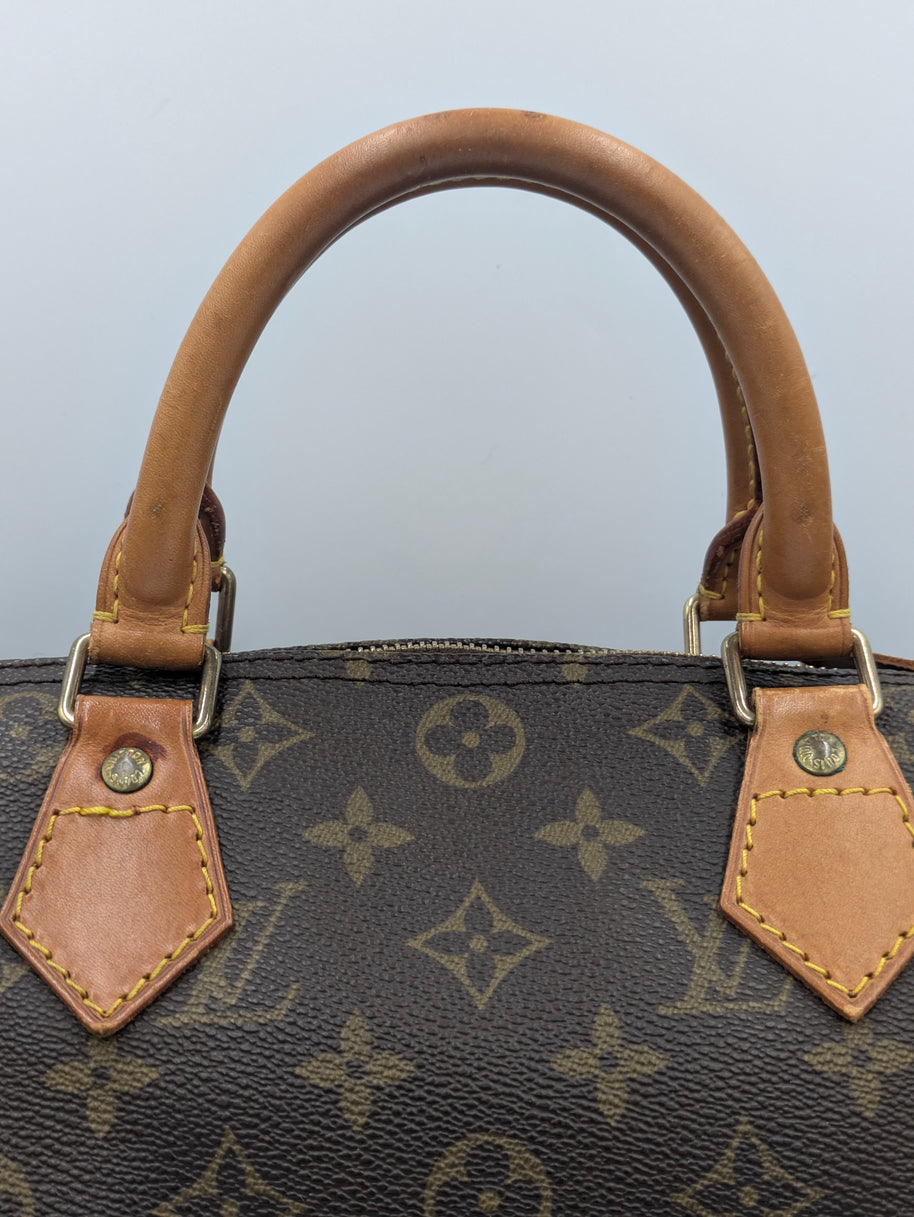 Patine du cuir naturel sur Louis Vuitton Speedy 30 vintage