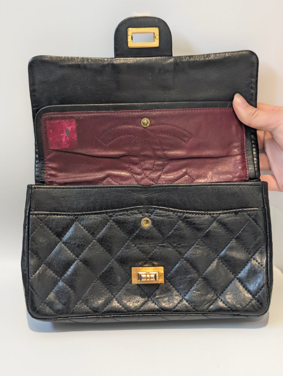 Sac Chanel 2.55 cuir noir et dorure 24k Gold- Génération 70's