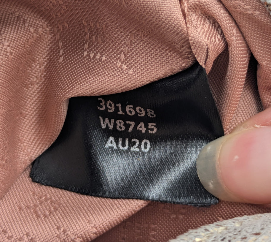 Sac Stella McCartney Falabella Tiny bouton aimanté fermé