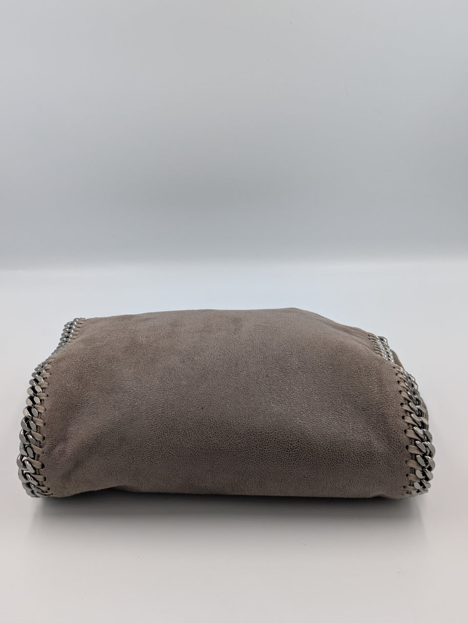 Bouton aimanté de fermeture du sac Falabella Mini