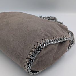 Étiquette et numéro de série du Stella McCartney Falabella Mini