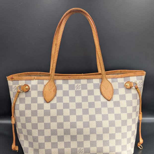 Sac Louis Vuitton Neverfull PM Azur vue de profil