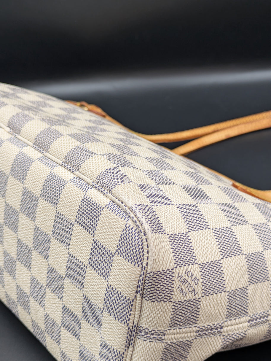 Dust bag inclus avec le sac Louis Vuitton Neverfull PM Azur vintage