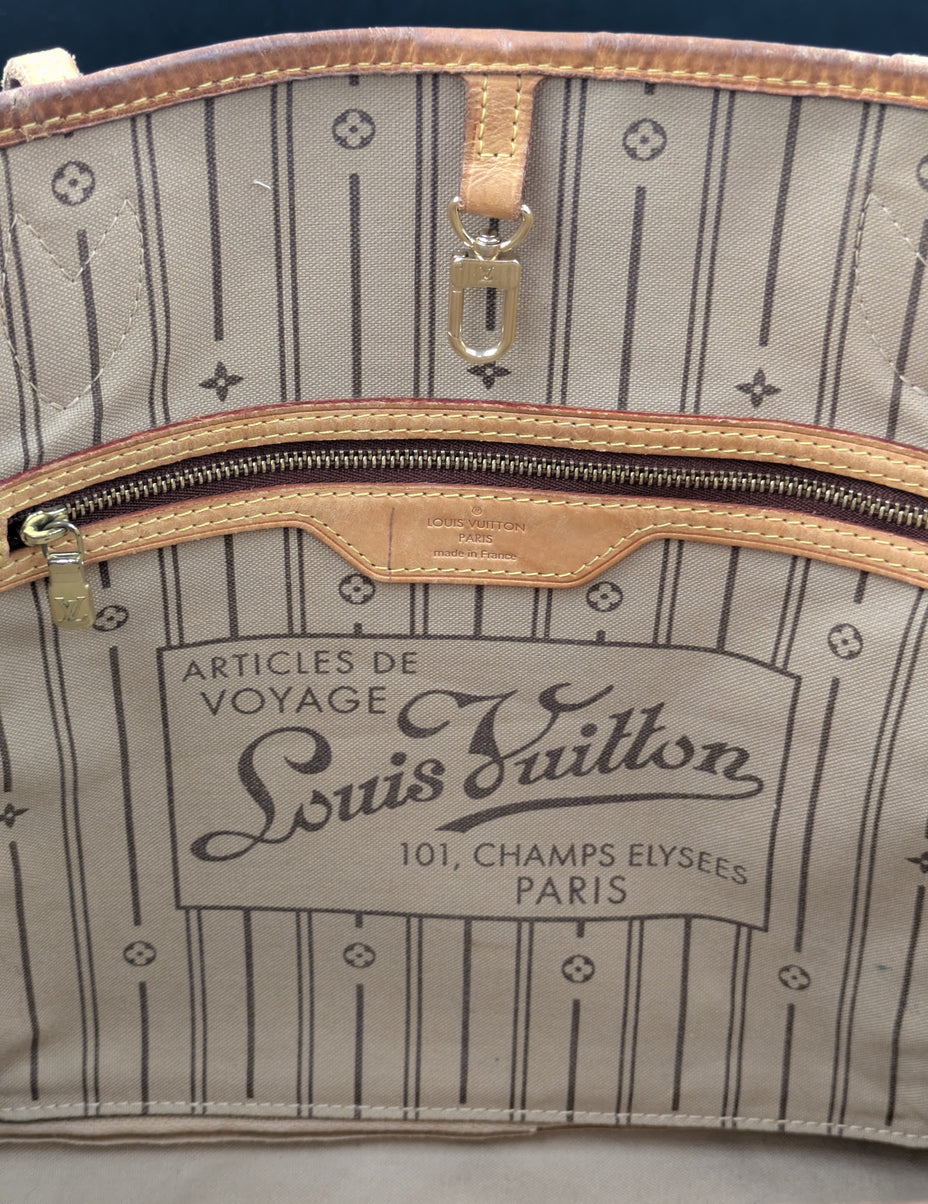Louis Vuitton Neverfull MM détail patine du cuir