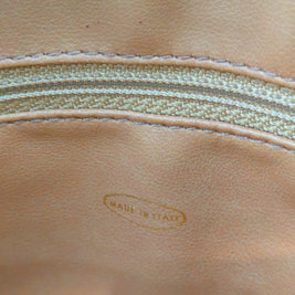 Zip et estampille Made in Italy à l’intérieur du sac Chanel vintage beige