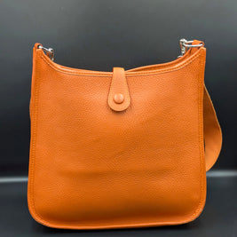 Hermès Evelyne 29 PM orange détail de dos