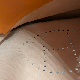 Sac Hermès Evelyne PM orange détail intérieur